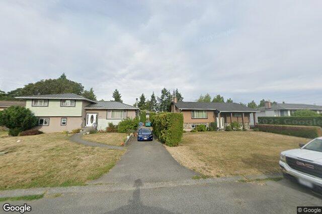 Street view of 6 – 1809 McKenzie Ave, Saanich