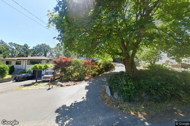 Street view of 981 Violet Ave, Saanich