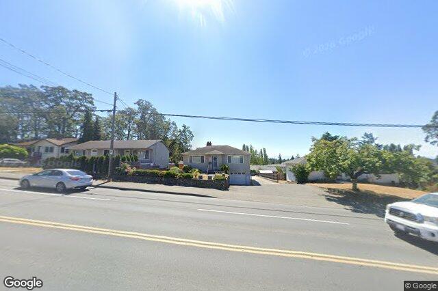 Street view of 931 McKenzie Ave, Saanich