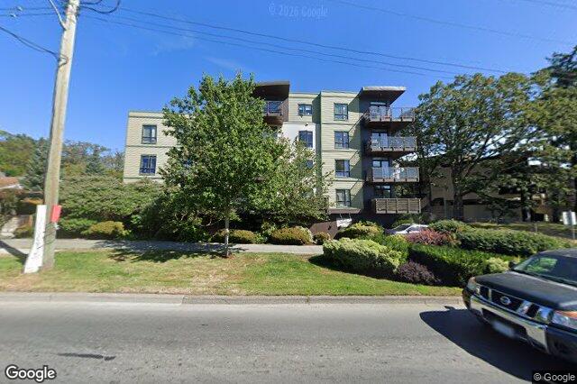 Street view of 401 – 982 McKenzie Ave, Saanich