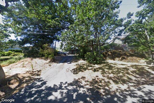 Street view of 4034 Zinnia Rd, Saanich
