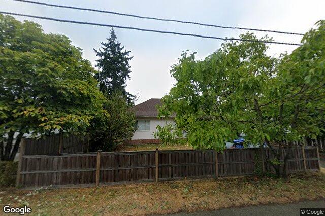 Street view of 4031 Quadra St, Saanich