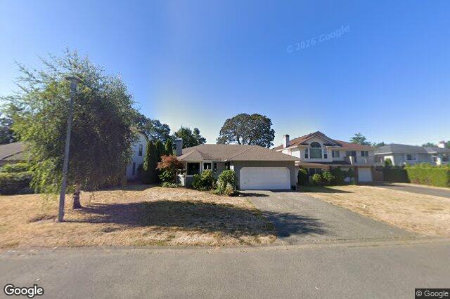 Street view of 1717 Applewood Pl, Saanich