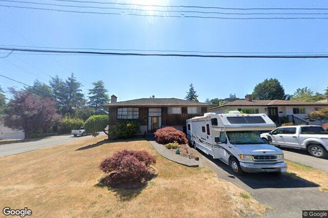 Street view of 1023 Kenneth St, Saanich
