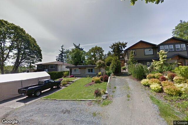 Street view of 1051 Chesterfield Rd, Saanich
