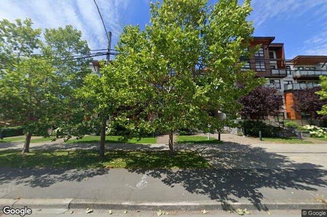 Street view of 402 – 4000 Shelbourne St, Saanich