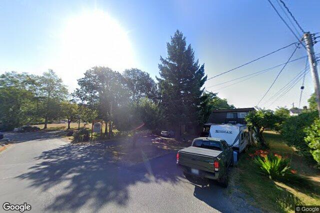 Street view of 4 – 621 Broadway St, Saanich