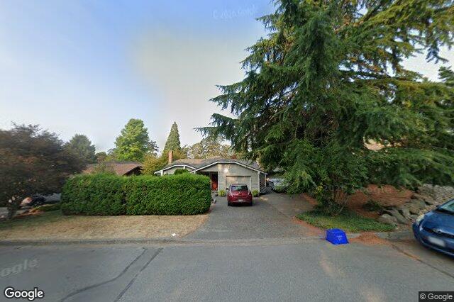 Street view of 4022 Livingstone Ave, Saanich