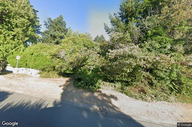 Street view of 3984 Hollydene Pl, Saanich