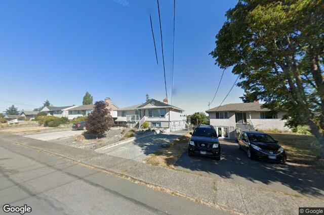 Street view of 582 Baxter Ave, Saanich