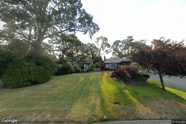 Street view of 3 – 4056 Livingstone Ave, Saanich