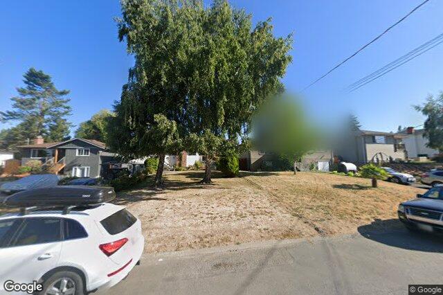 Street view of 538 Warren Ave, Saanich