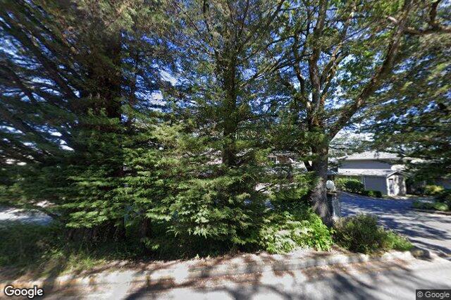 Street view of 5 – 830 Rogers Ave, Saanich