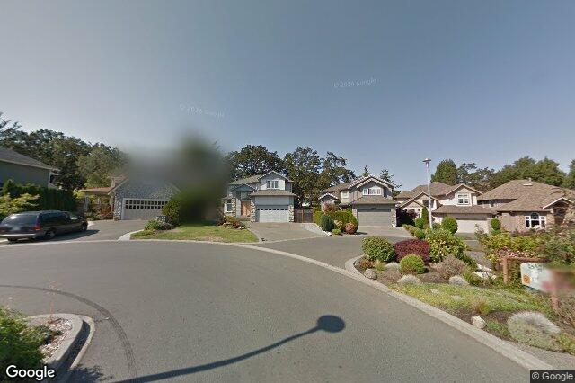 Street view of 4240 Oakview Pl, Saanich