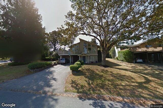 Street view of 1662 Barksdale Dr, Saanich
