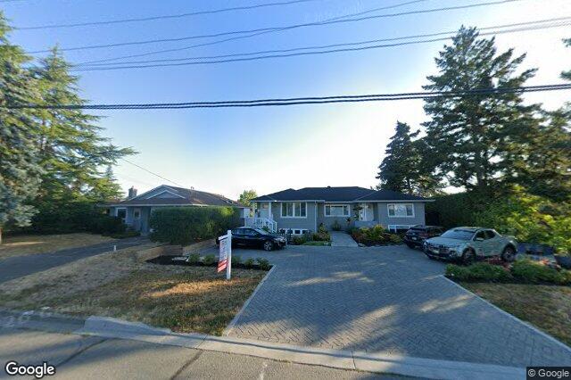 Street view of 812 Mann Ave, Saanich