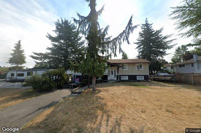 Street view of 1534 Edgemont Rd, Saanich