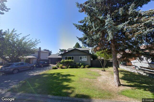 Street view of 763 Viaduct Ave, Saanich