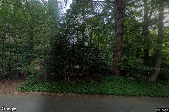 Street view of 4500 Edgewood Pl, Saanich