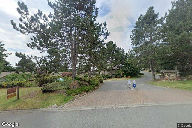 Street view of 31 – 901 Kentwood Lane, Saanich