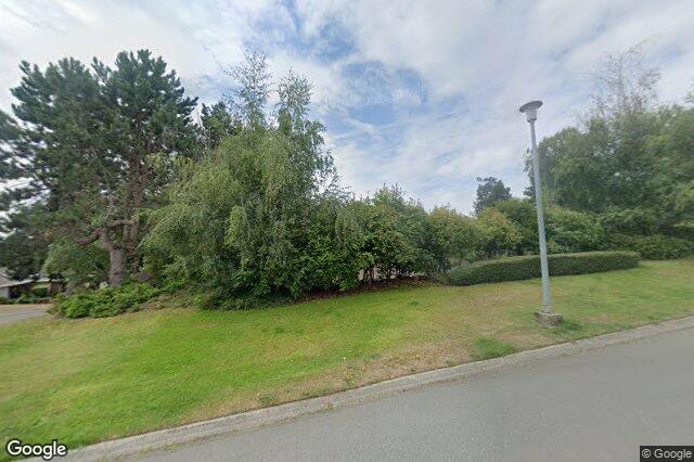 Street view of 4 – 901 Kentwood Lane, Saanich