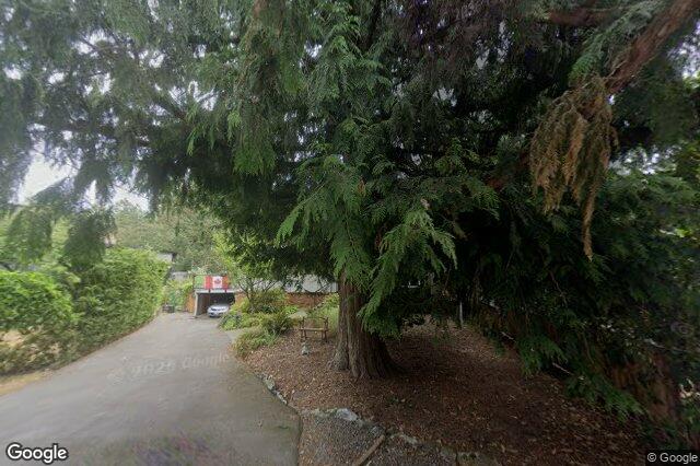 Street view of 4921 Townsend Dr, Saanich
