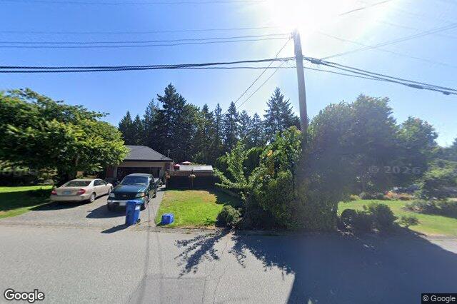 Street view of 1575 Dean Park Rd, North Saanich