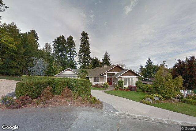 Street view of 1668 Cresswell Dr, North Saanich