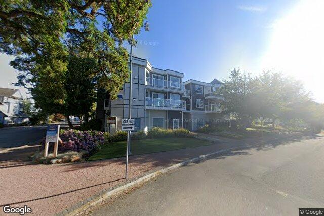 Street view of 203 – 2440 Oakville Ave, Sidney