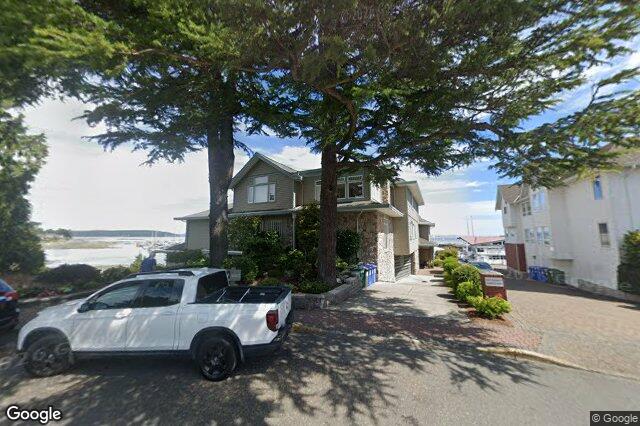 Street view of 5 – 9885 Second St, Sidney