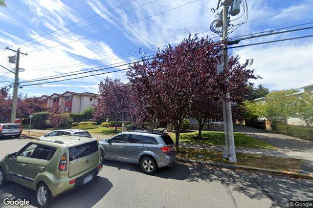 Street view of 201 – 9942 Third St, Sidney