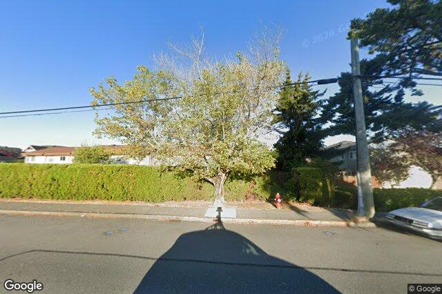 Street view of 6 – 10046 Fifth St, Sidney