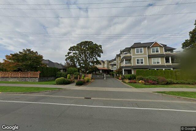 Street view of 106 – 10520 McDonald Park Rd, Sidney