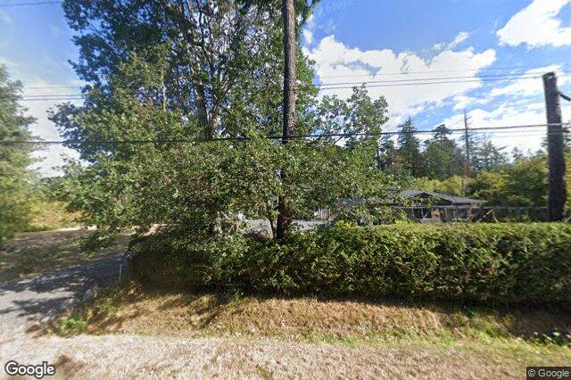 Street view of 390 Wain Rd, North Saanich