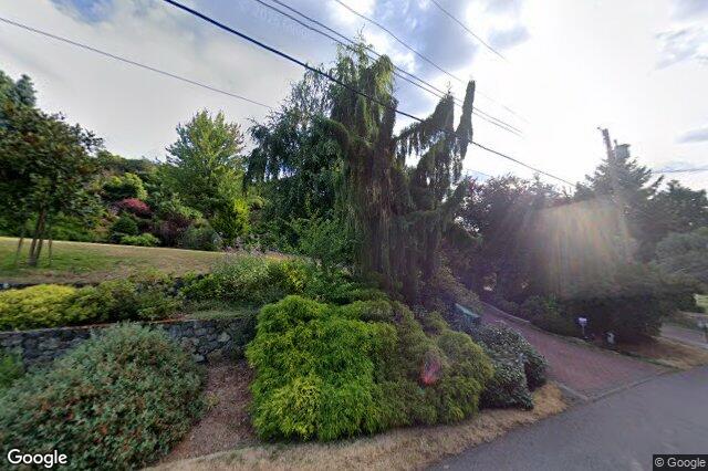 Street view of 11008 Oriole Lane, North Saanich