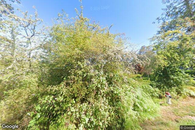 Street view of 1096 Maple Rd, North Saanich